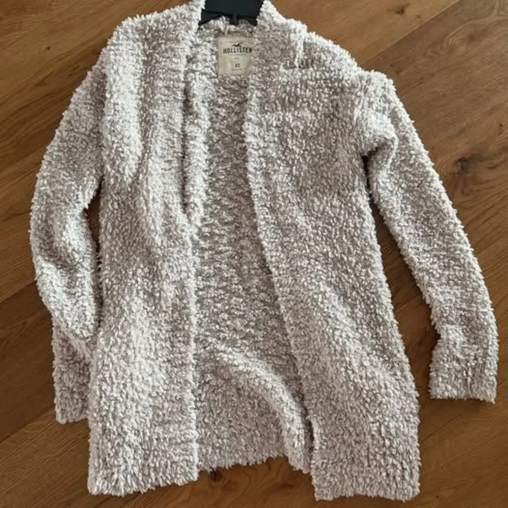 Y2K Vintage Hollister Cream Fuzzy Cardigan Sweater XS – Early 2000s